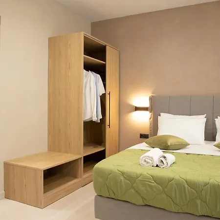 Olympus 4* פראליה פנטליימונוס