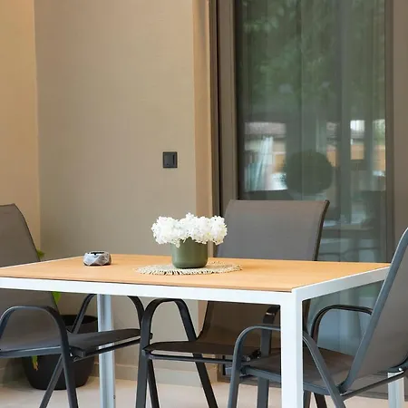 Olympus מלון דירות