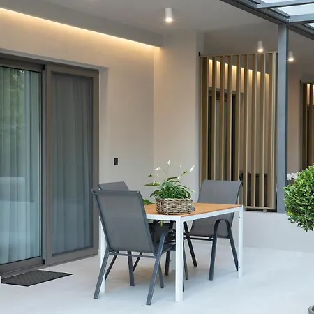 מלון דירות Olympus 4*