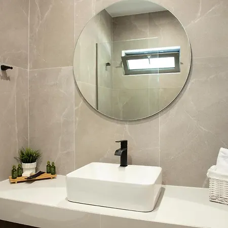 מלון דירות Olympus 4*