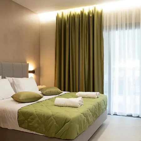 מלון דירות Olympus 4*