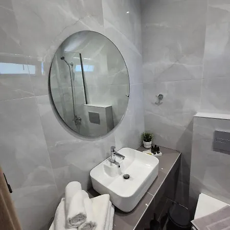 מלון דירות Olympus 4*