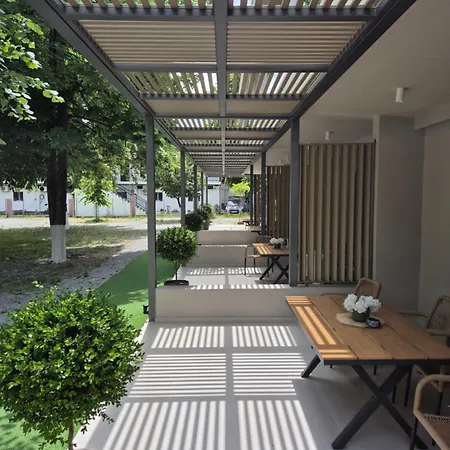 מלון דירות Olympus פראליה פנטליימונוס