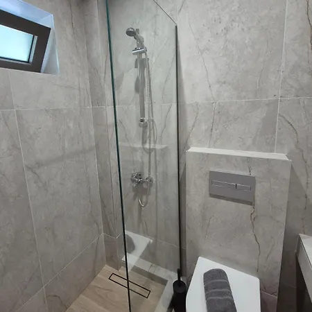 Olympus מלון דירות פראליה פנטליימונוס